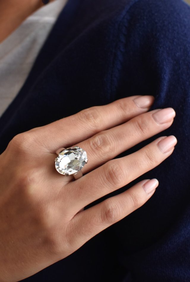 Stříbrný prsten s krystaly bílý 35802.1