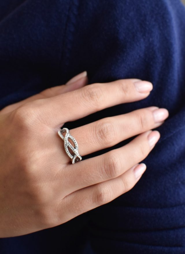 Stříbrný prsten s krystaly Swarovski bílý 35039.1